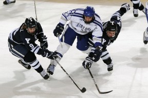 各大洲积极布局女子足球，未来发展潜力巨大，女子足球发展现状